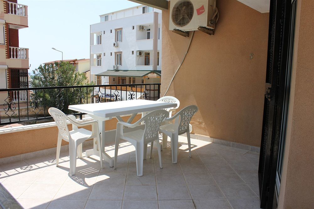 Ozge Pansiyon Didim Buitenkant foto