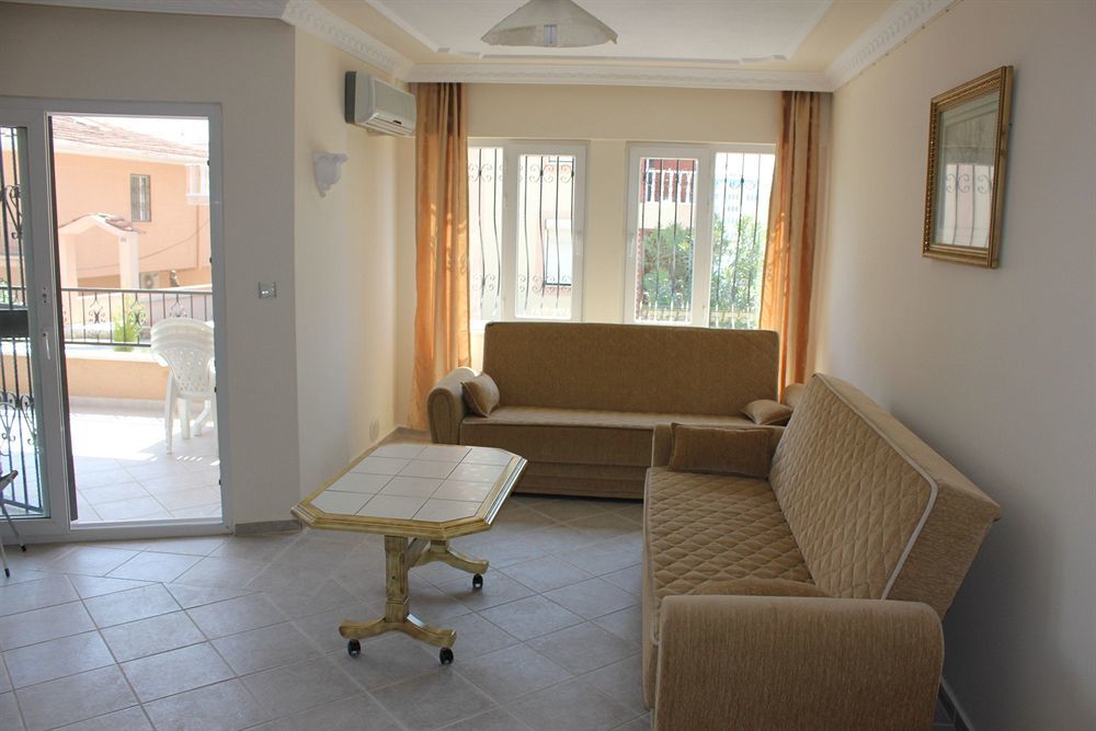 Ozge Pansiyon Didim Buitenkant foto